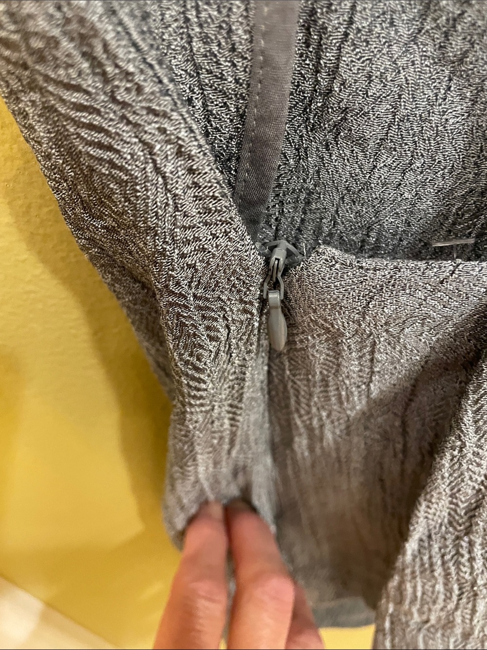 NWT Zara Gray Sleeveless Twist-Back Sheath Top - Picture 6 of 15